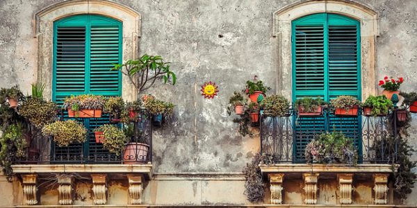 wąski balkon w bloku inspiracje